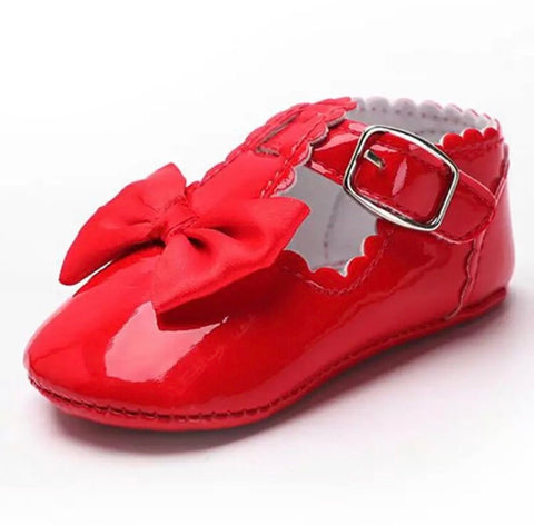 Soft Sole Moccasins in Glossy Red